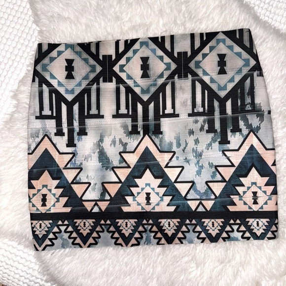 Unique bodycon skirt - Picture 1 of 3
